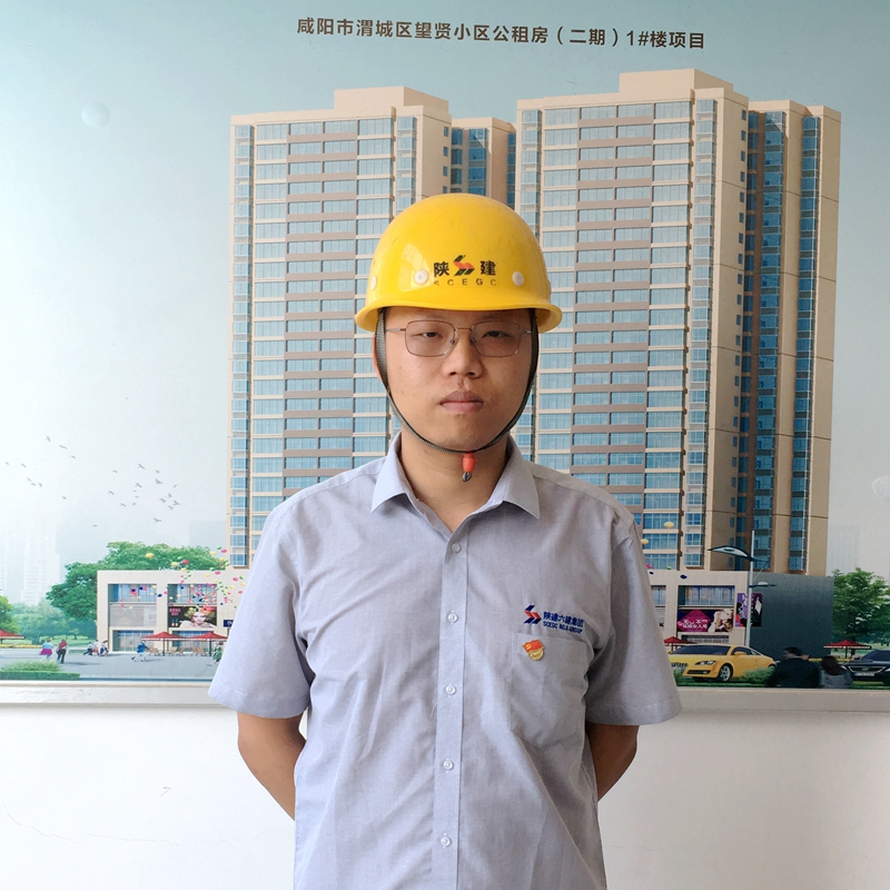 徐航航，逆火前行解救被困群众