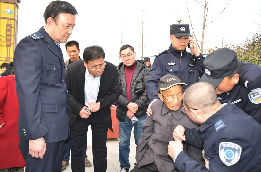 他们用爱心善举书写人间大爱