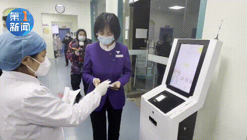 来了刚刚陕西省第一针新冠病毒疫苗完成接种