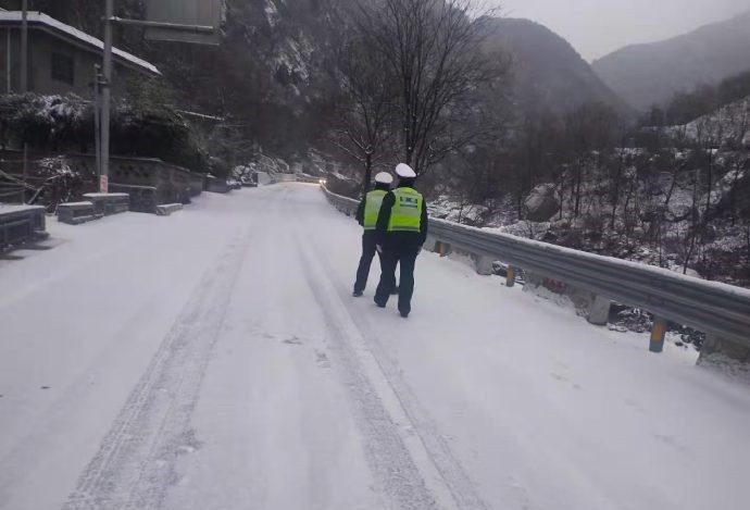 出行提醒| 因降雪沣峪口210国道长安段交通管制