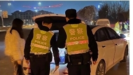 灞桥警方街头开展治安大盘查