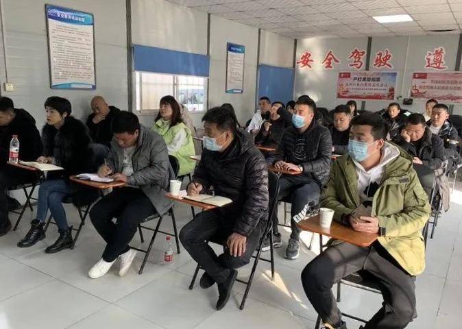 莲湖区城管局开展秋冬季建筑垃圾管理安全专项检查