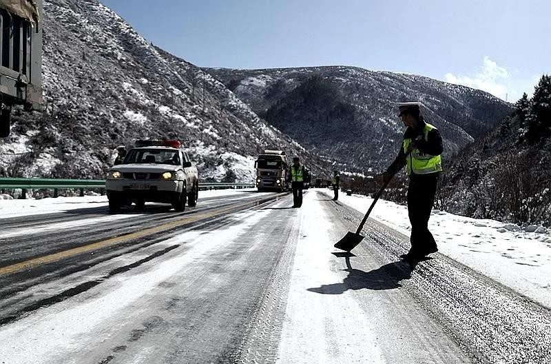 西安辖区高速公路这些路段易结暗冰