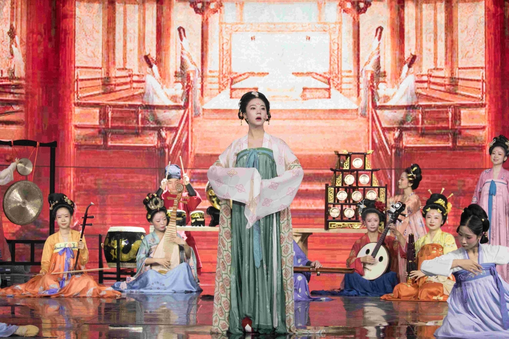 张馨予直呼“西安鼓乐太美”！明星组团点赞“外事古乐团”