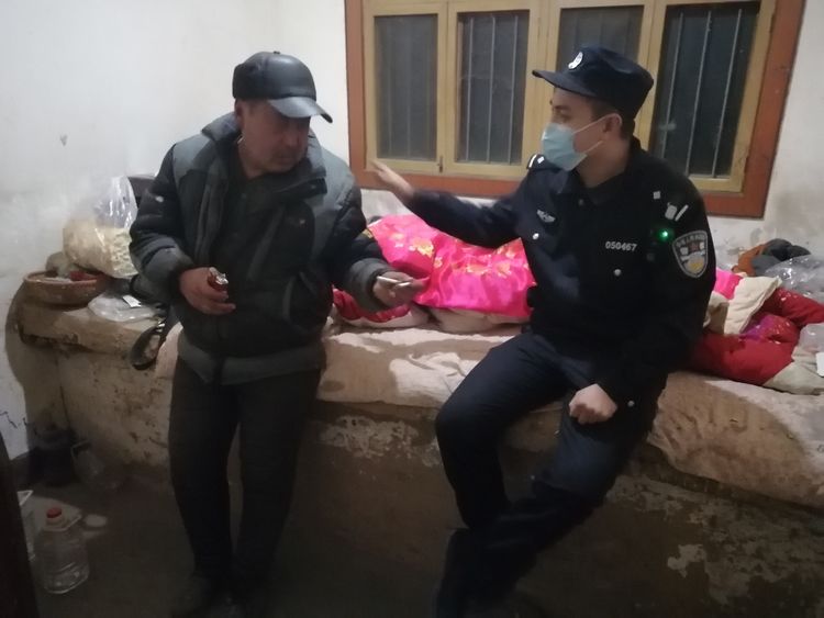  “ 小惠，小惠”有人找                高陵90后民警爱民帮民惠民满腔情