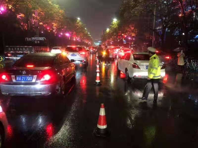 注意啦，西安交警春节期间加大酒驾违法行为查处力度