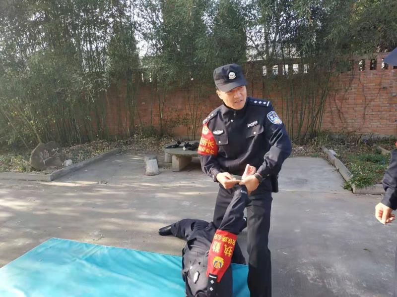 铁警周晓康：十二载守护111公里山区铁路安全畅通（下）