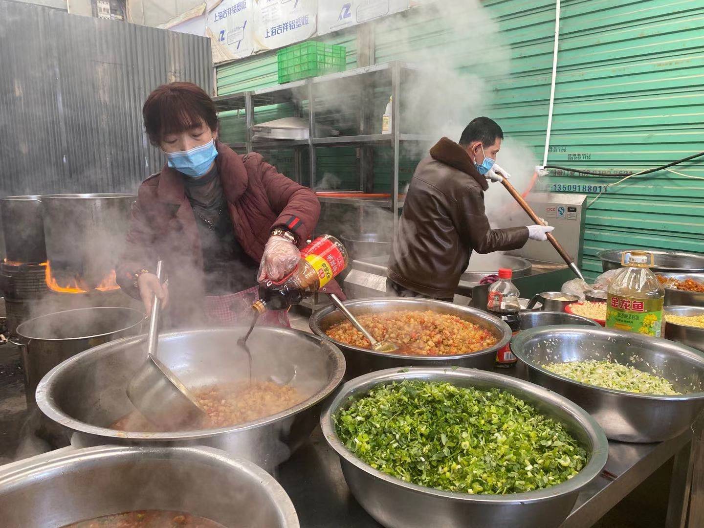 市场管饭 商户心暖（视频已发邮箱）