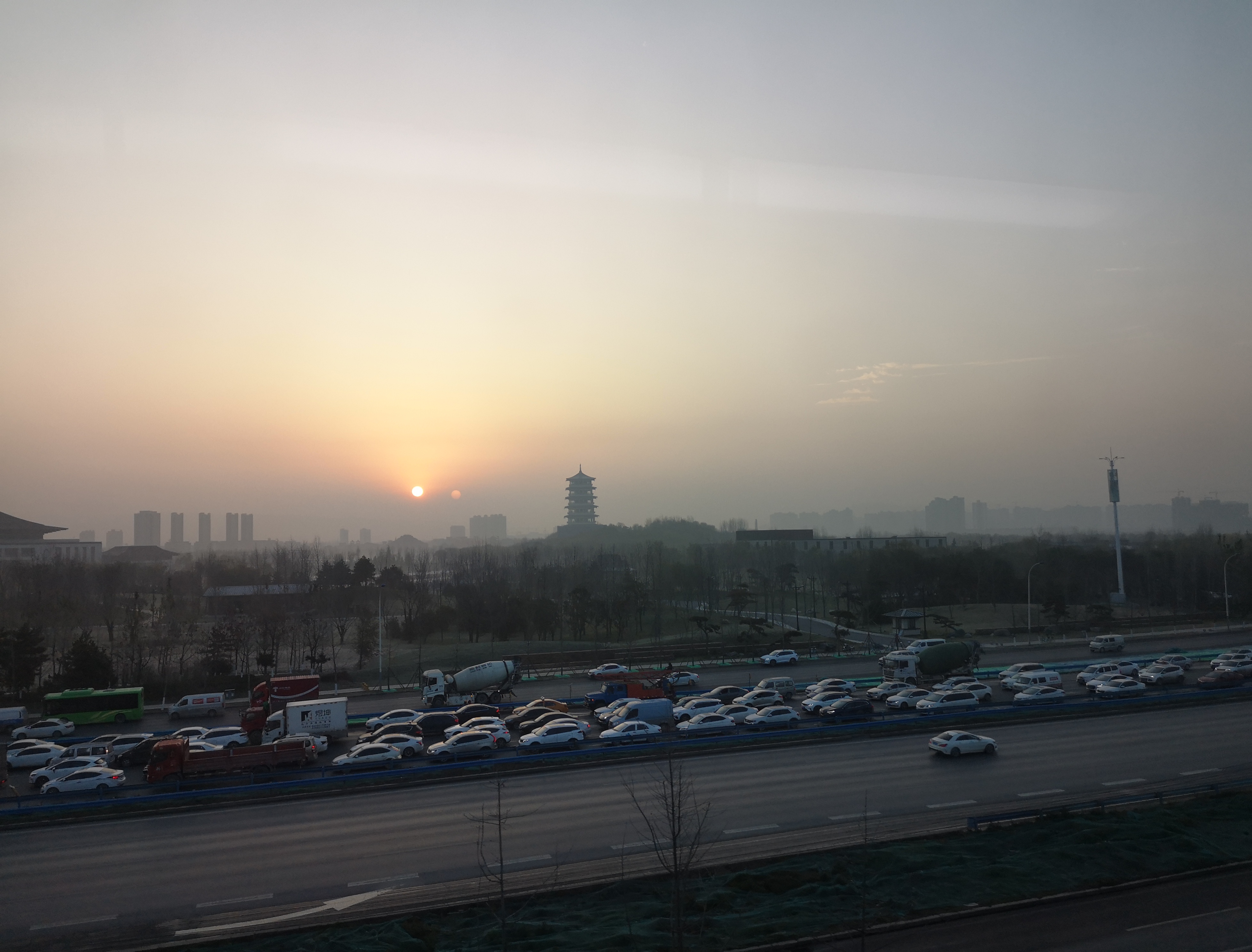 陕西汽车产业逆势增长 产量增速居全国第二