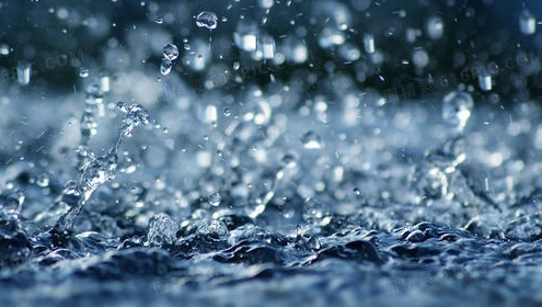 西安南部山区明有小阵雨
