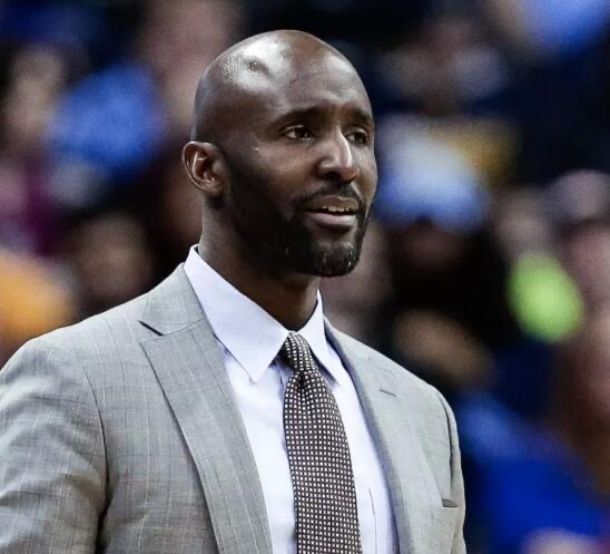 NBA老鹰队解雇主帅皮尔斯