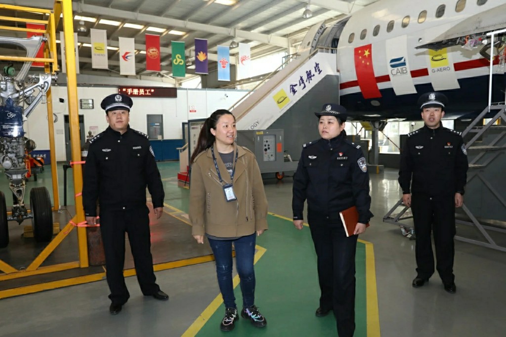 巾帼不让须眉   阎良公安女所长的风采