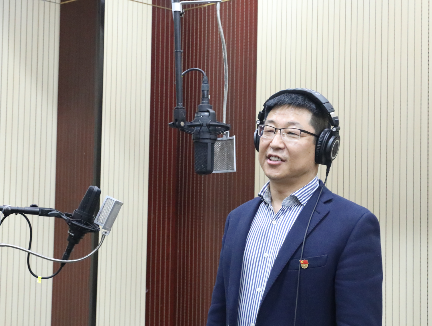 西安航天城第一小学校长录音频讲党史