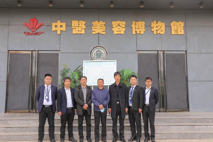 淳化县职教中心领导一行到西安海棠职业学院洽谈中高职合作办学