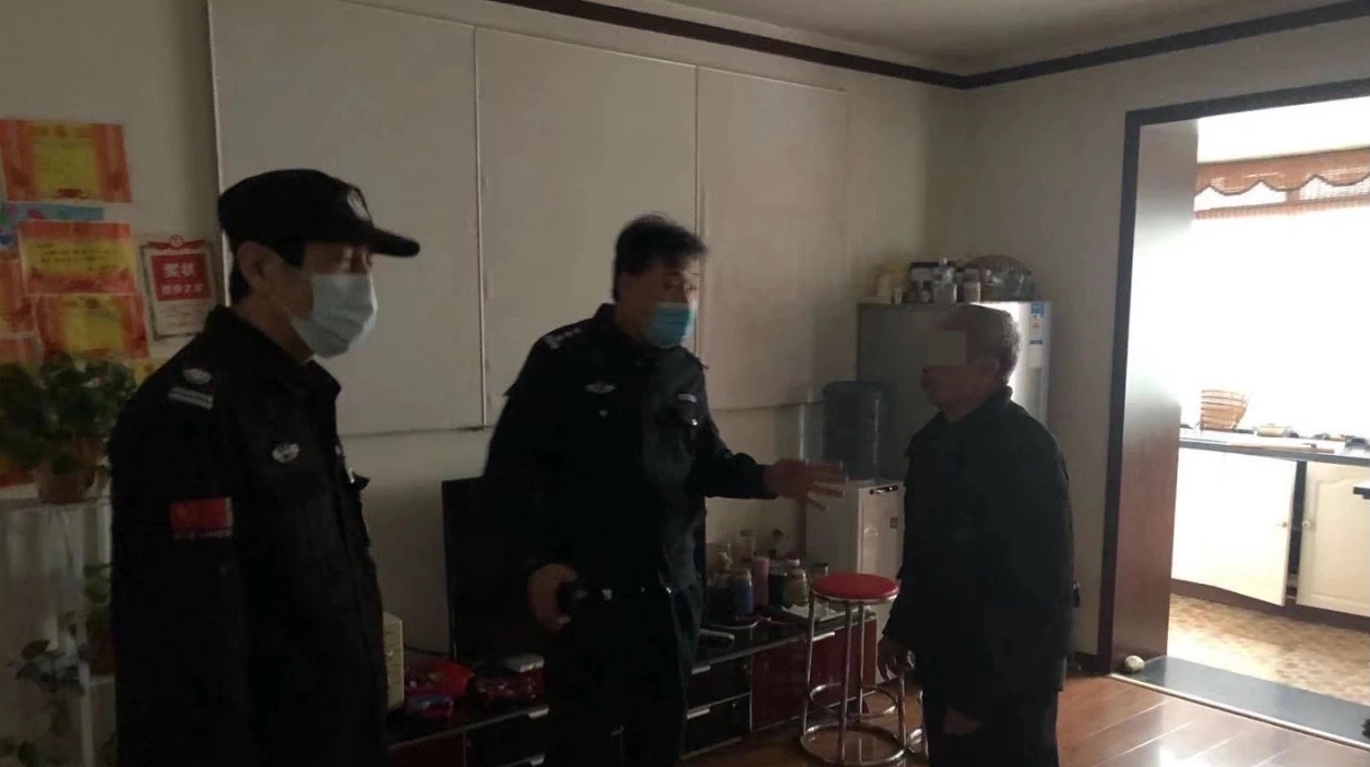 噪音扰民引发邻里纠纷 民警耐心调解化解矛盾