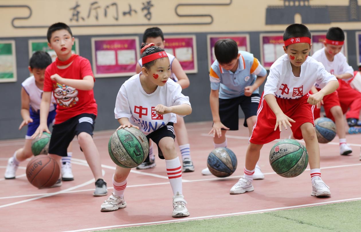 东厅门小学“七彩校园，七彩童年”校园开放日活动圆满举行