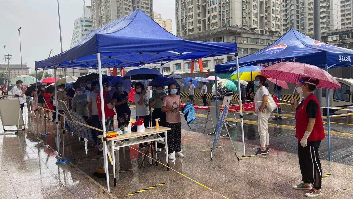 东关南街街道东关社区持续开展区域核酸检测工作  