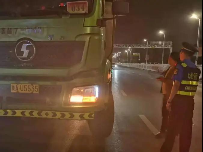 昼夜不停歇 整治不停步｜杨陵城管十二时辰，正在火热上演！