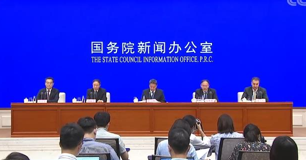 中国民航局：我国颁证运输机场达241个 近50%位于脱贫地区 航空服务覆盖82.6%脱贫地区人口