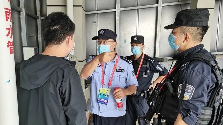 【护航全运 平安西安】维护社会治安稳定 长安巡特警为十四运会保驾护航