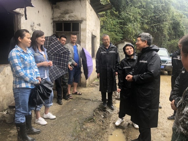 省住建厅赴汉中市督导调研受灾农房安全保障工作