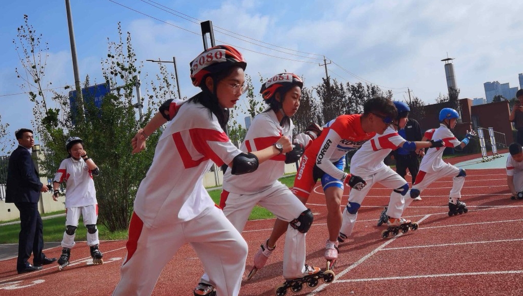 高新区第十中学第二届体育节暨首届运动会开幕 