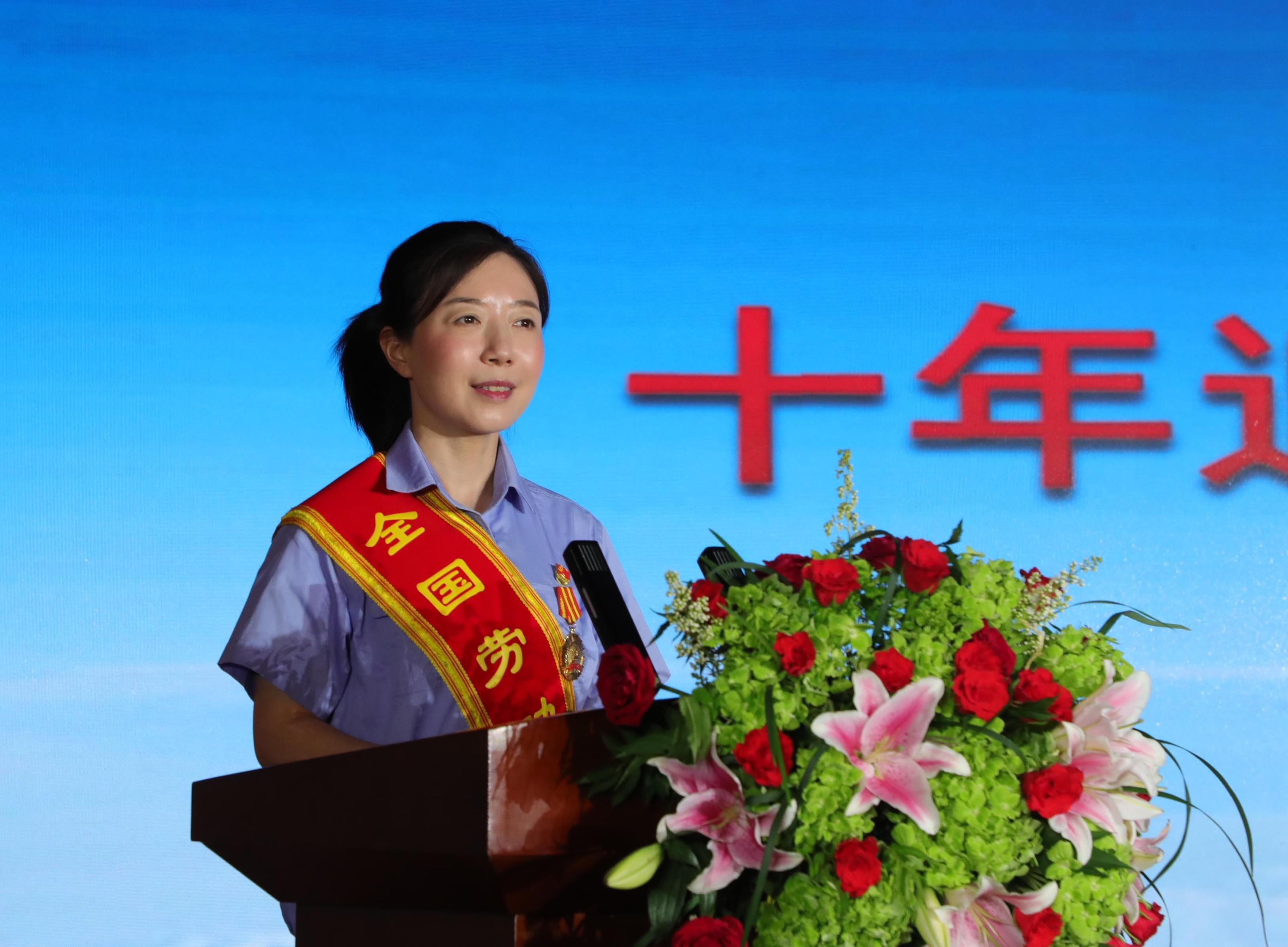 AV8I7087.jpg