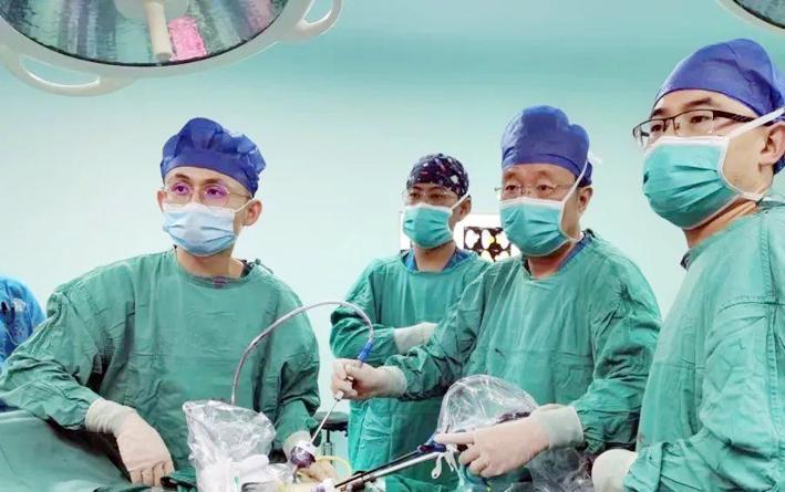 突破禁区！体外除瘤保肾，7小时左肾变“右肾”！