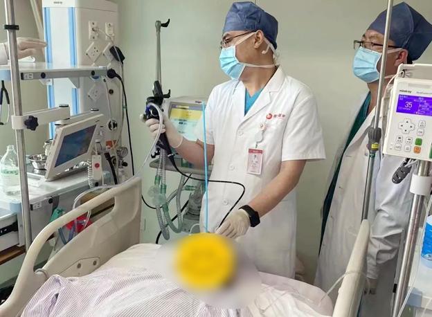硬核急救！多学科协作打通患者大气道让患者自由呼吸