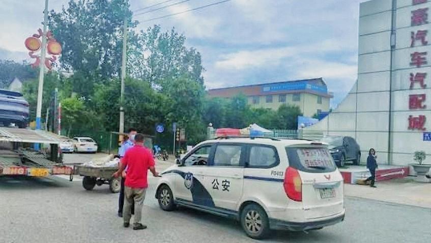 汉中交警一大队开展货车占道违停专项整治行动
