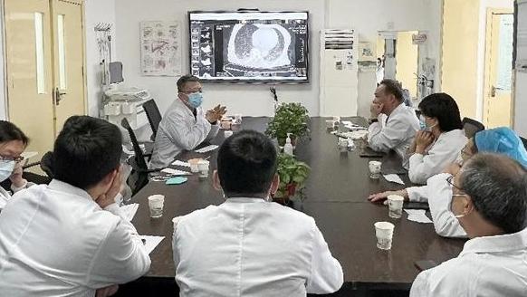交大一附院老年外科危重症患者围手术期MDT团队为多位高龄患者“拆弹”