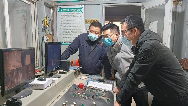 阎良区：精准施“测” 助力企业发展