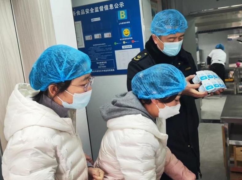 阎良区：多举措守护校园食品安全