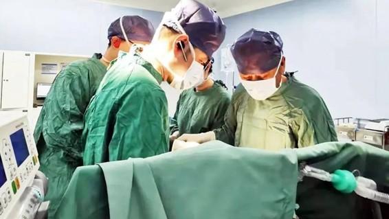 西安国际医学中心医院胸外科：“医”心筑梦 胸有成“术”
