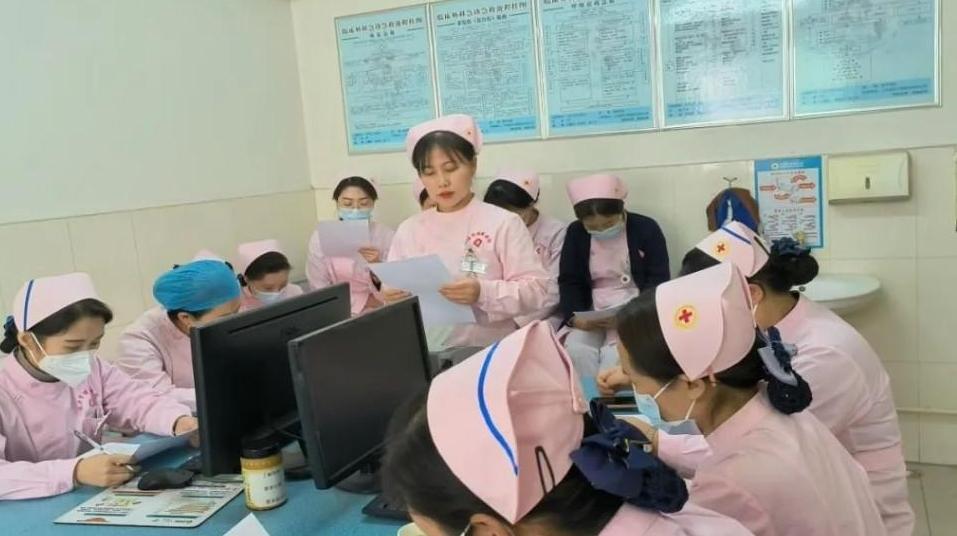 延安市博爱医院普外科开展护理查房活动