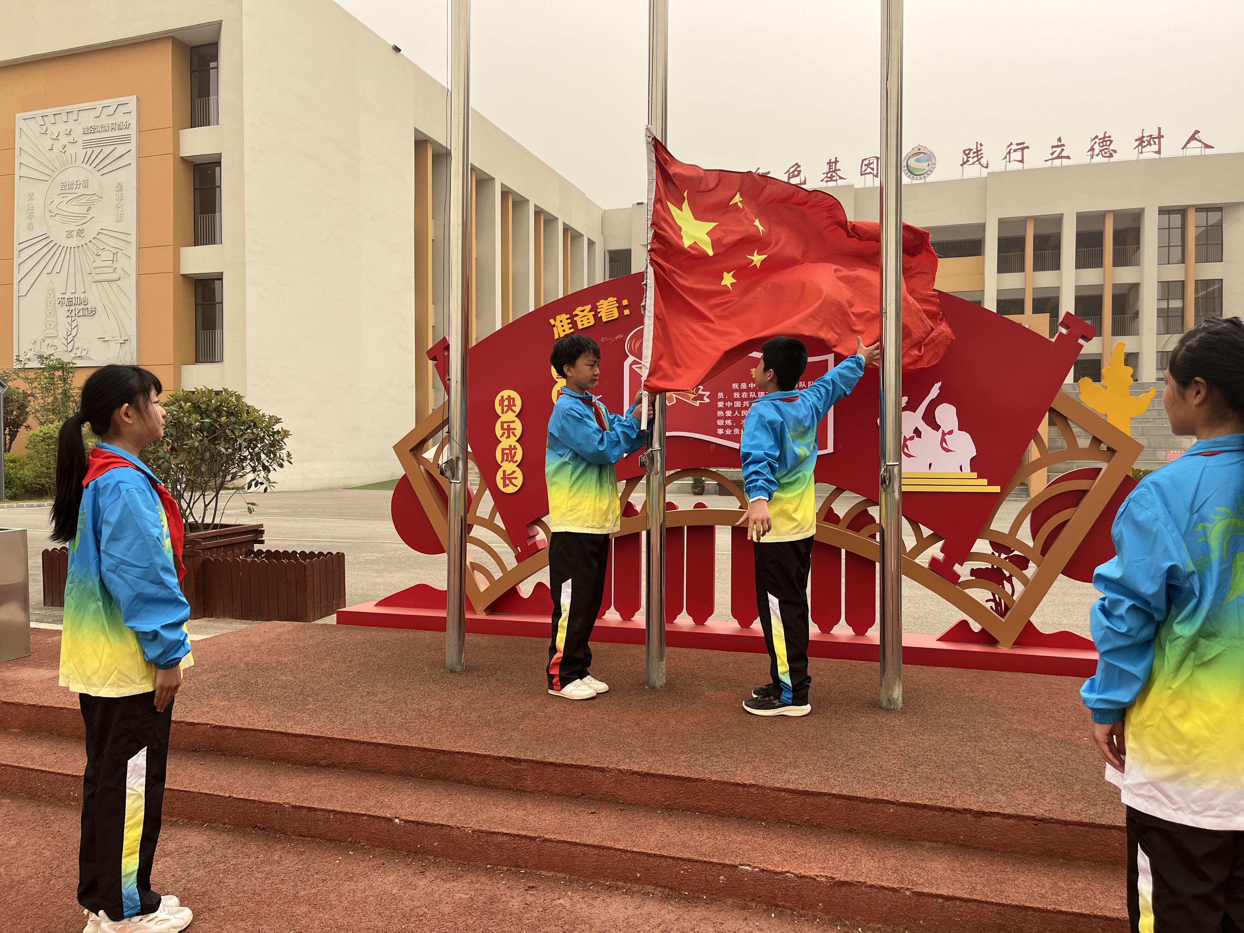 运城五洲观澜小学图片