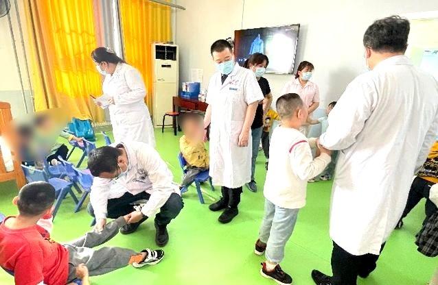 “迎六·一 献爱心”|西安市红会医院举行关爱儿童健康义诊活动