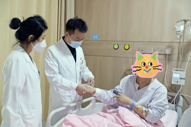 西安国际医学中心医院成功实施“冠状动脉支架+冠状动脉球囊”植入术打通患者闭塞血管
