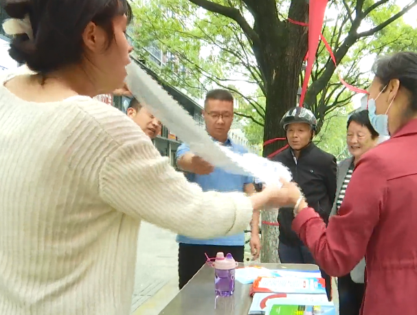 高陵区举办第十四届“统计开放日”宣传活动