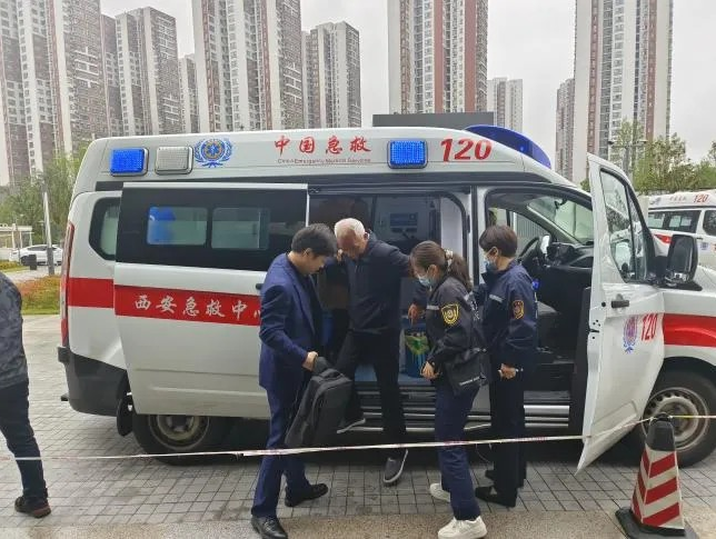 真方便！西安市红会医院北客站患者接待服务中心开通患者接送服务！