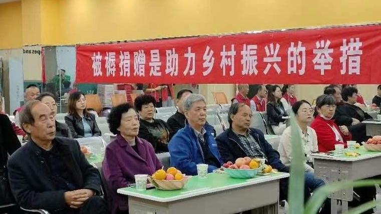 谢谢你们，温暖了山区孩子的冬天……