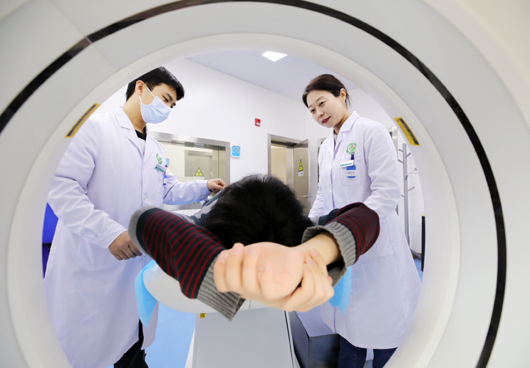 杜滂：影像应如布局落棋，步步缜密