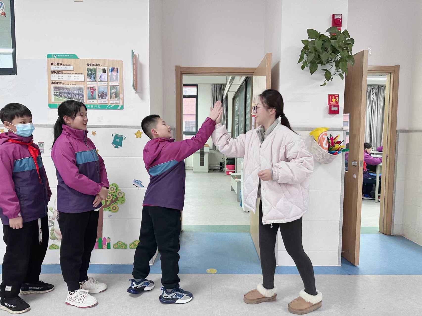 西安市浐灞第三小学欢声笑语迎接新学期