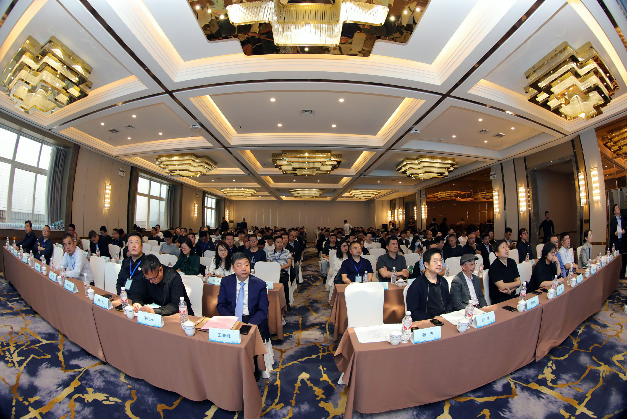 2024医疗建筑机电系统智慧低碳技术论坛在古都西安召开