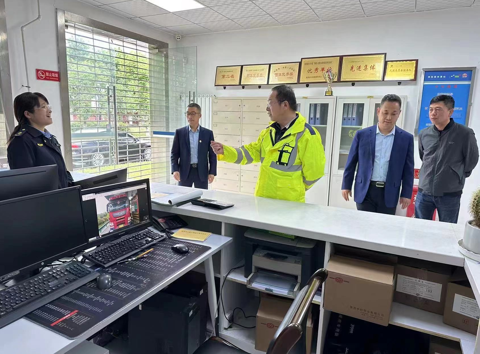 精心组织 保障假期道路全力畅通