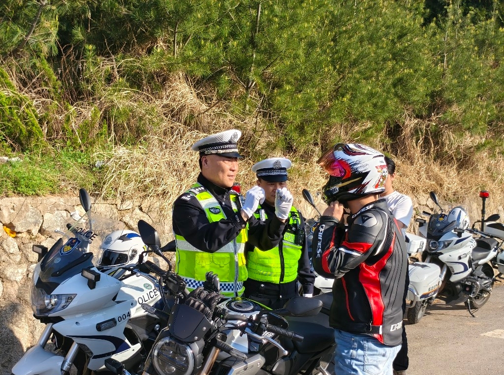 西安公安交警持续开展摩托车违法乱象专项整治行动