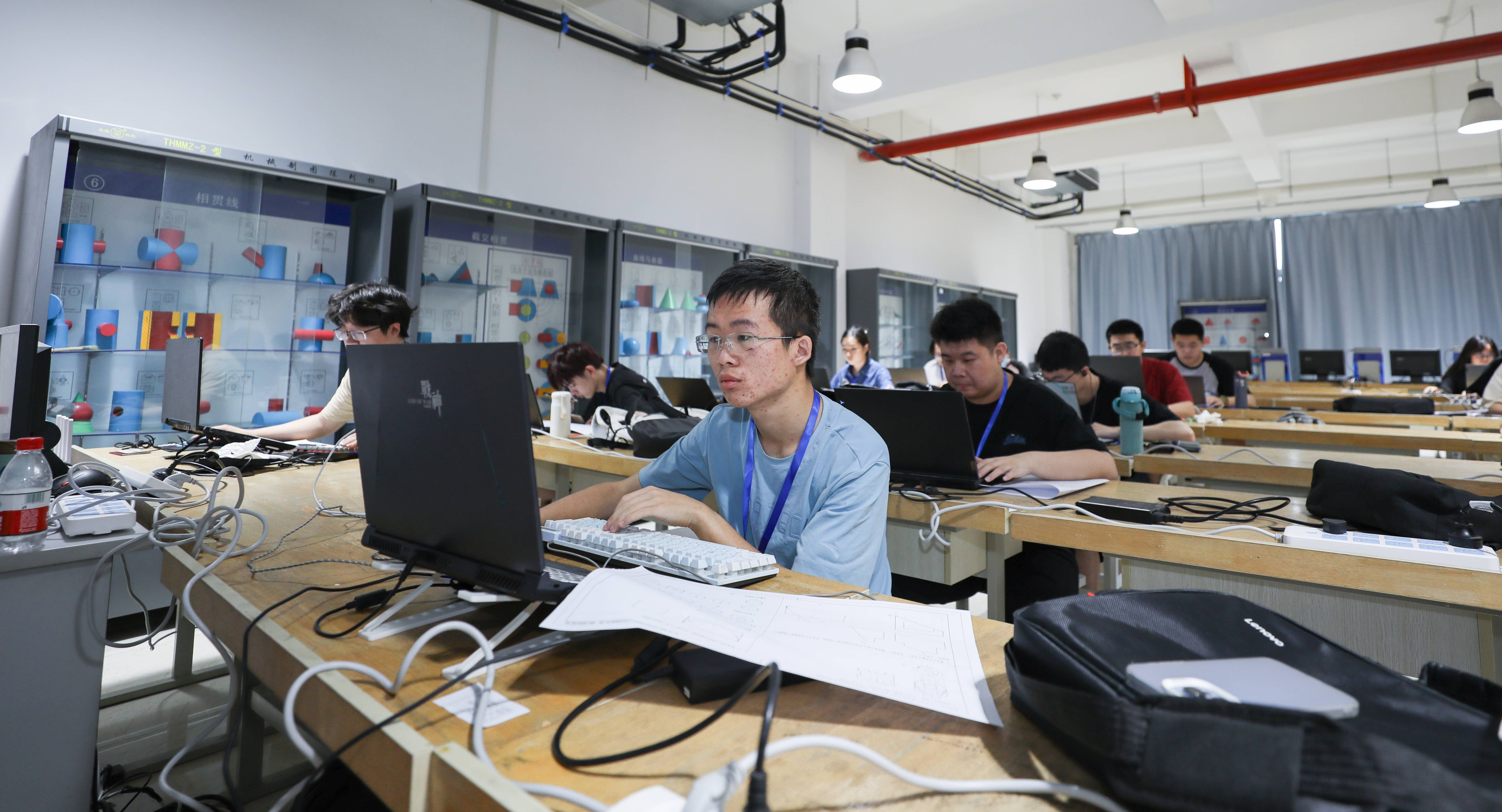 第六届陕西省大学生工程制图与3D建模大赛西安文理学院举行