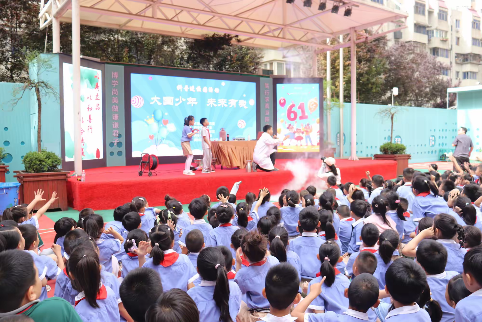 六一科技梦 玩转 steam 碑林区何家村小学举行科技周系列活动