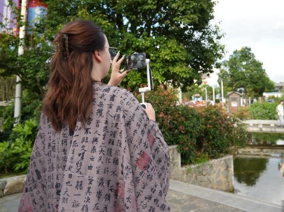 百年布依族村寨的“松弛感”<br>