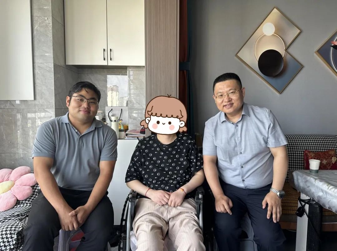 传递温情  律师看望慰问当事人